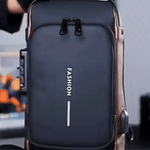 Bolso Oxford Grado Militar Impermeable + Cerradura + Puerto USB - Imagen 10