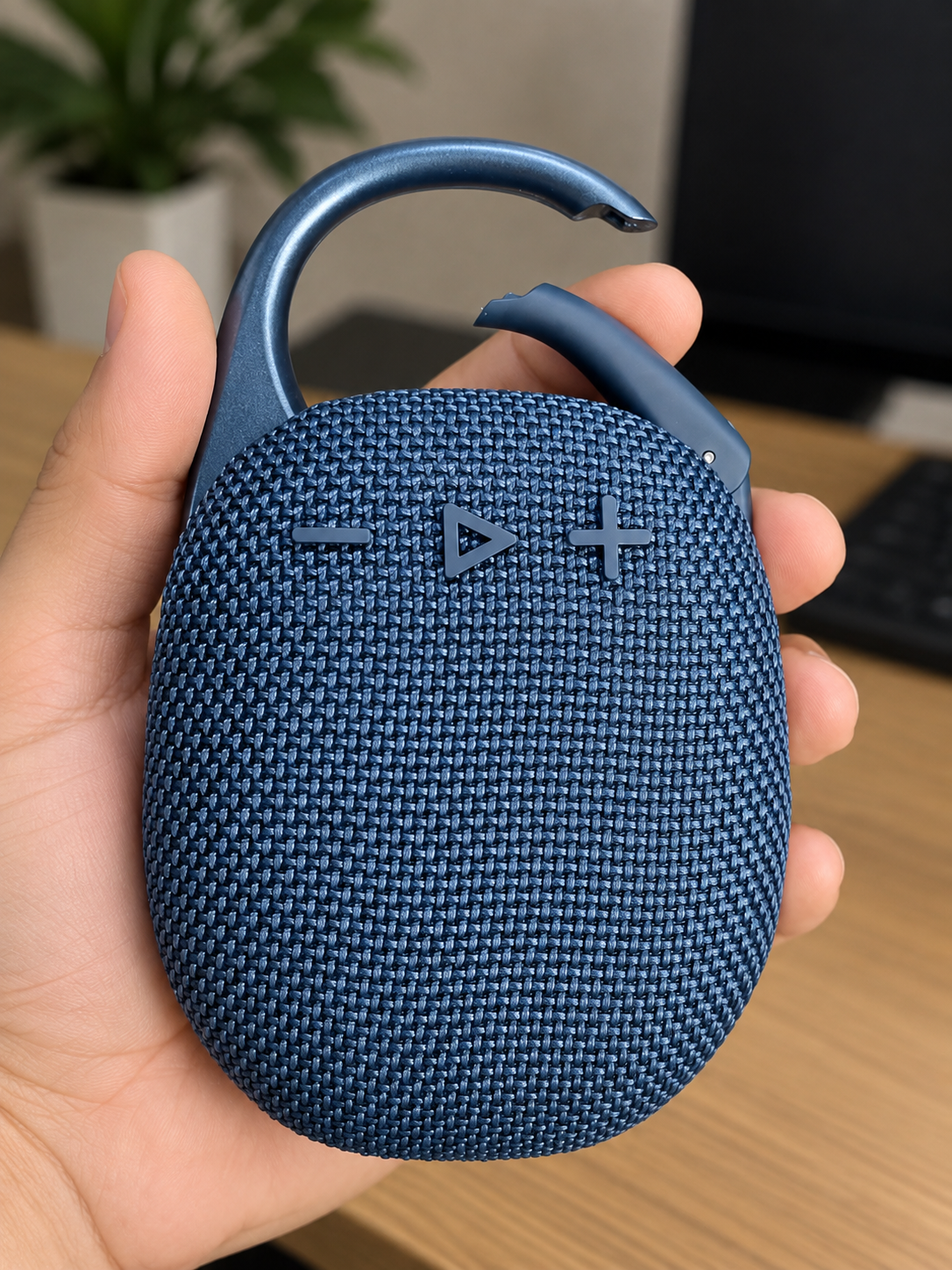 Parlante Bluetooth portátil Clip 5 Envio Gratis el la RM - Imagen 2